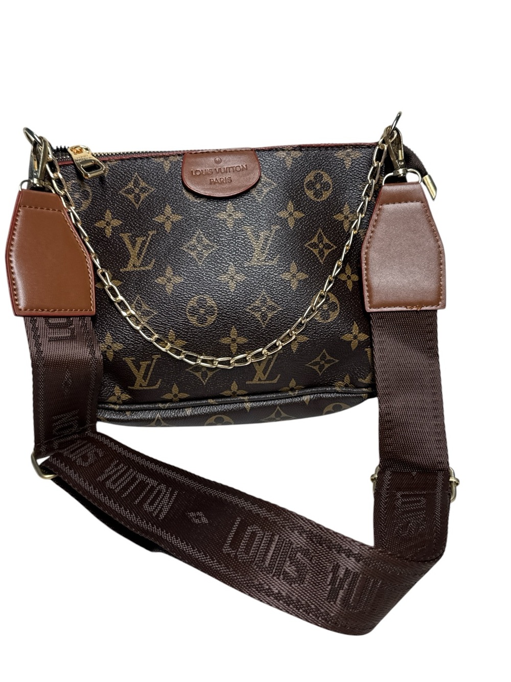 Louis Vuitton Monogram
Crossbody Bag with Wide Strap
